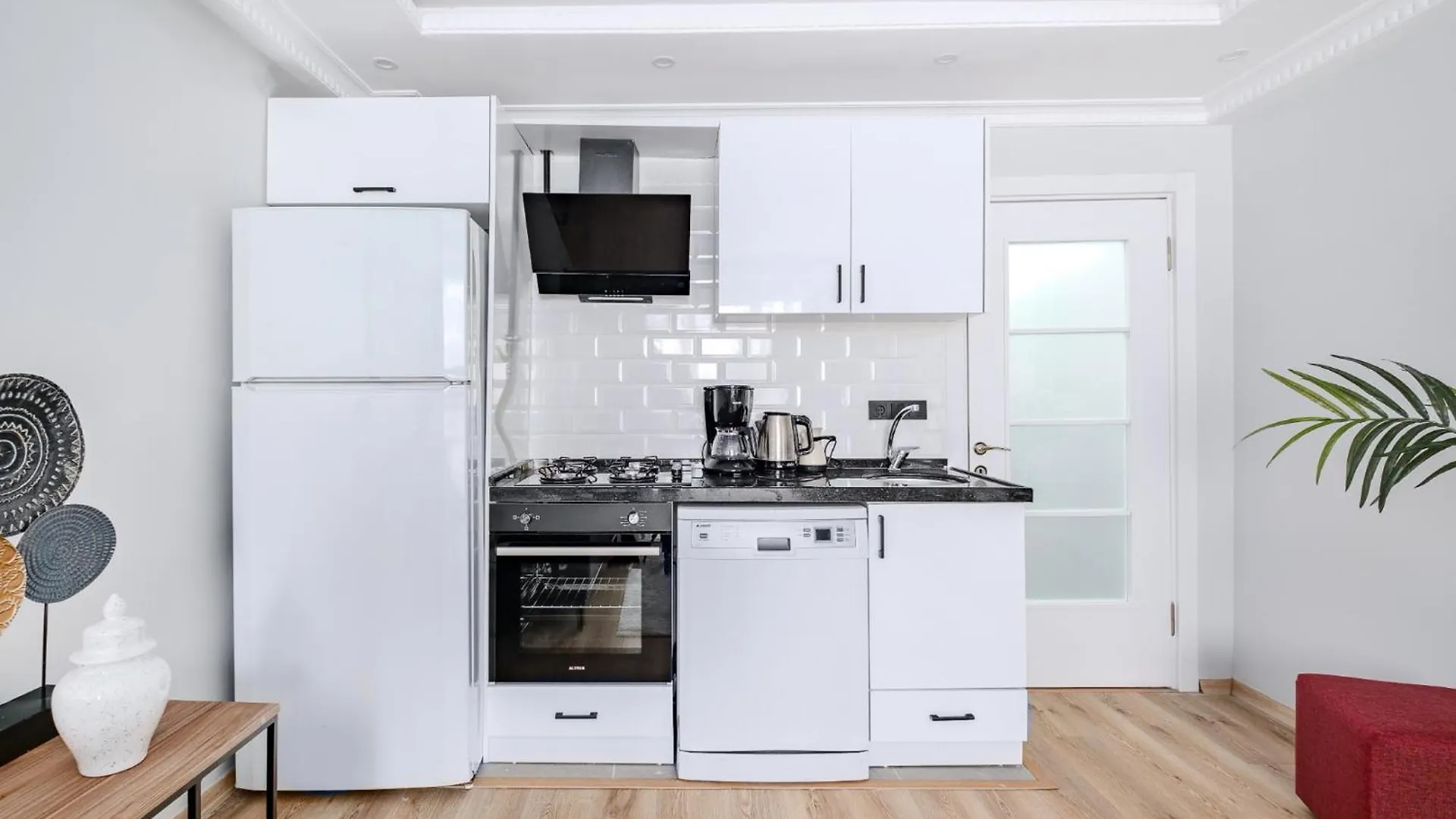 New Building In Sisli - 1Gbps Wifi - Ac - Elevator Daire İstanbul
